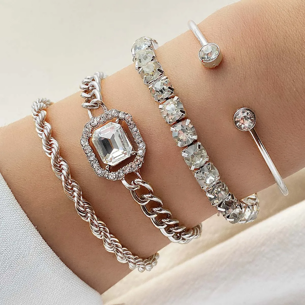Set Luxurious Bracelets