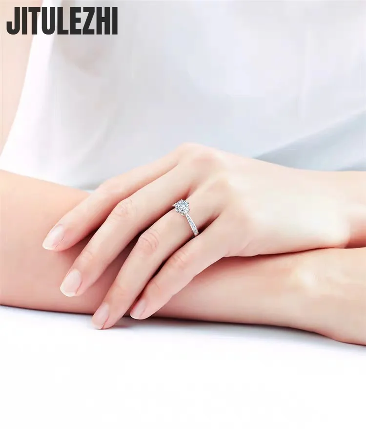 Moissanite Ring Fashion Style