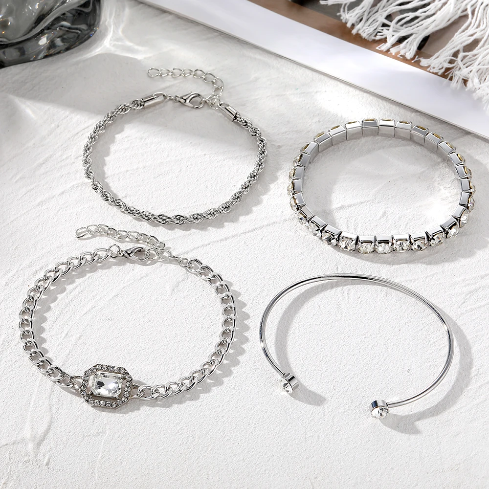 Set Luxurious Bracelets