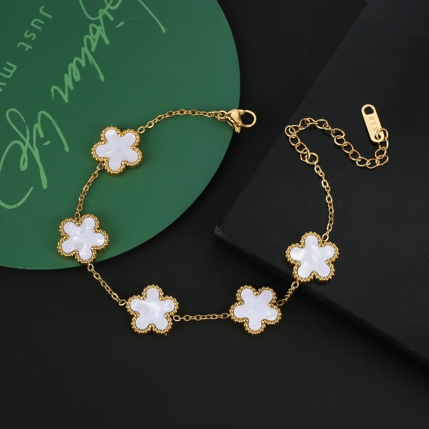 Women White Gift Set