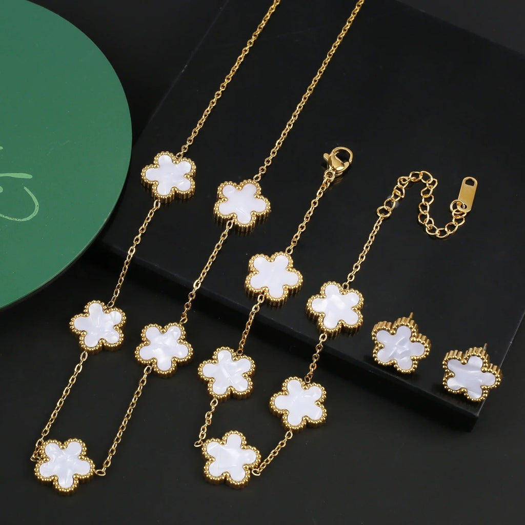 Women White Gift Set