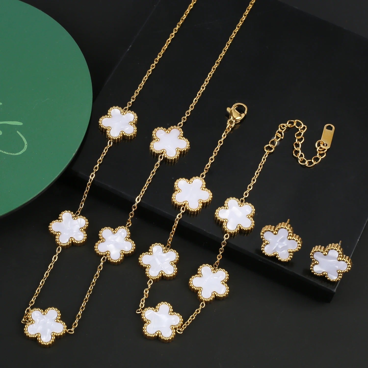 Women White Gift Set