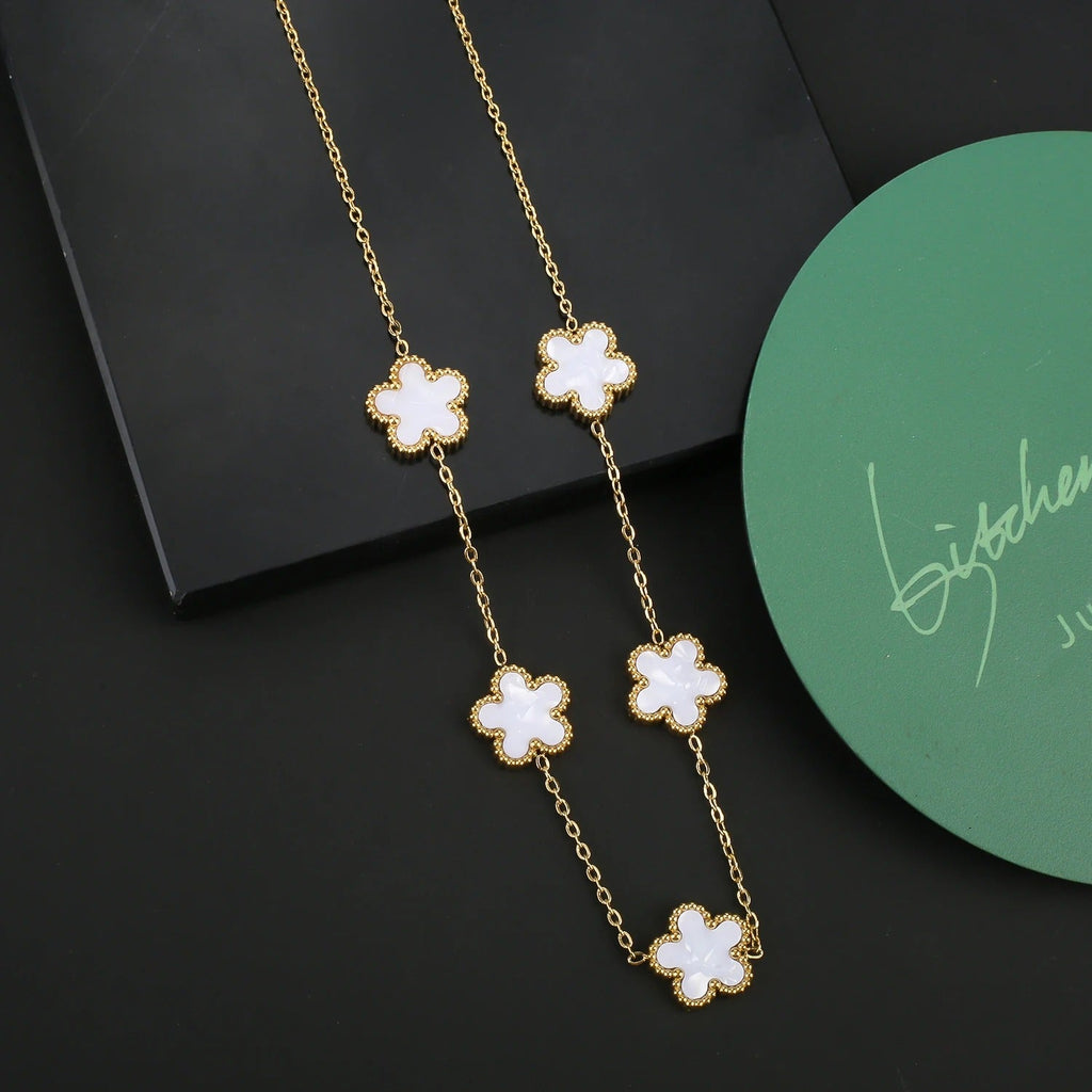 Women White Gift Set