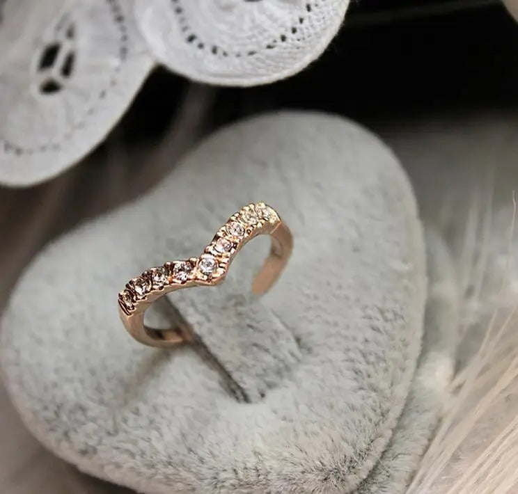 Sleek Ring For Women
